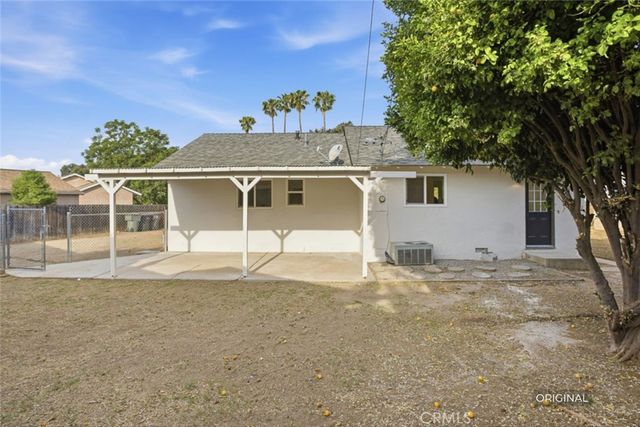 8574 Holly Ln, Riverside, CA 92504