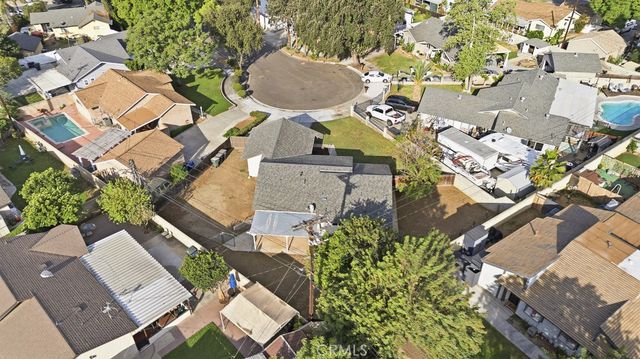 8574 Holly Ln, Riverside, CA 92504