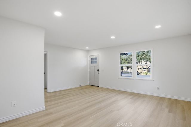 8574 Holly Ln, Riverside, CA 92504