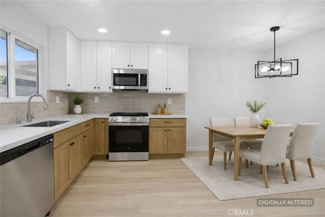 8574 Holly Ln, Riverside, CA 92504