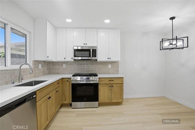 8574 Holly Ln, Riverside, CA 92504