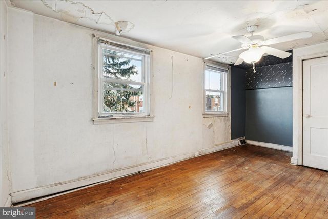 1964 LAKEVIEW RD, Wilmington, DE 19805