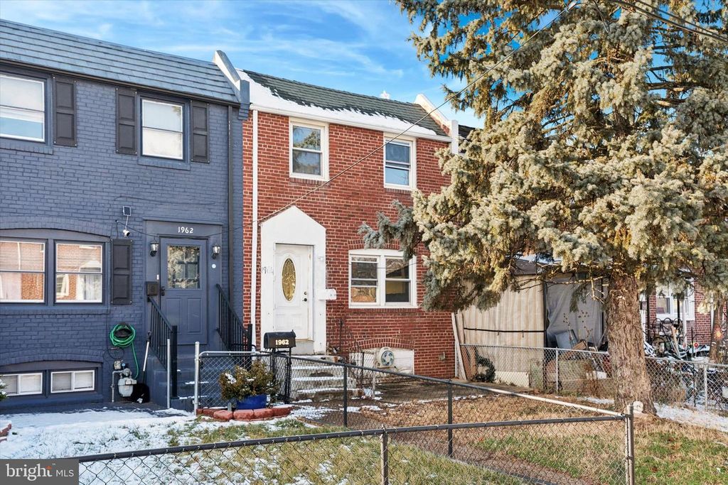 1964 LAKEVIEW RD, Wilmington, DE 19805