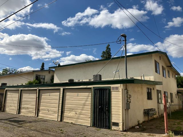 110 E Dakota Avenue, Fresno, CA 93704