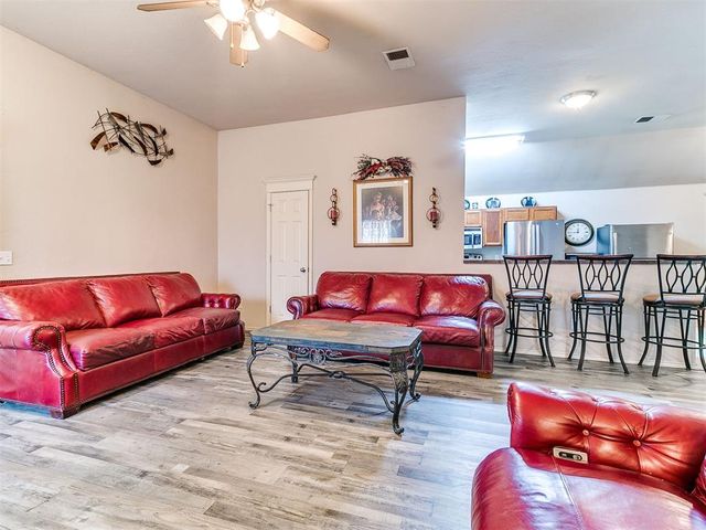 642 NW 110th Street, Oklahoma City, OK 73114