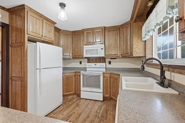 1612-1 County Road 150, Carthage, MO 64836