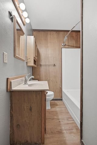 1612-1 County Road 150, Carthage, MO 64836