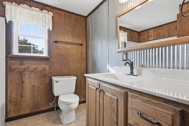 1612-1 County Road 150, Carthage, MO 64836