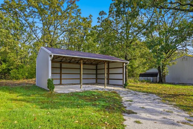 1612-1 County Road 150, Carthage, MO 64836