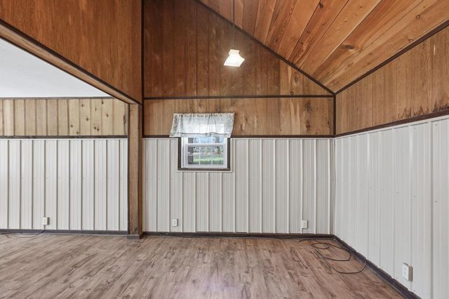 1612-1 County Road 150, Carthage, MO 64836