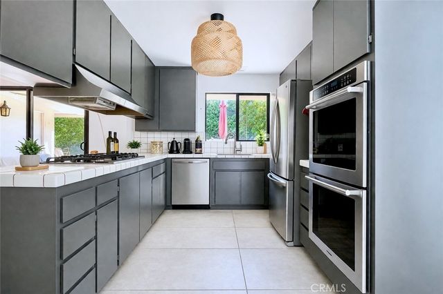 4709 Dunman, Woodland Hills, CA 91364