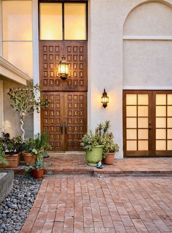 4709 Dunman, Woodland Hills, CA 91364