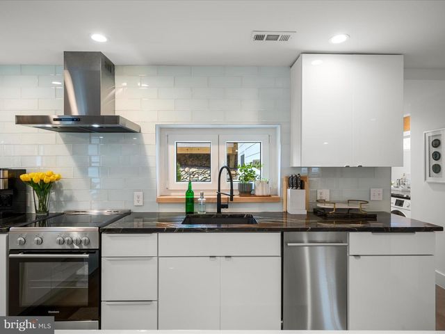 35500 TROON CT, Round Hill, VA 20141