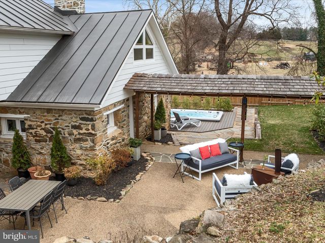 35500 TROON CT, Round Hill, VA 20141
