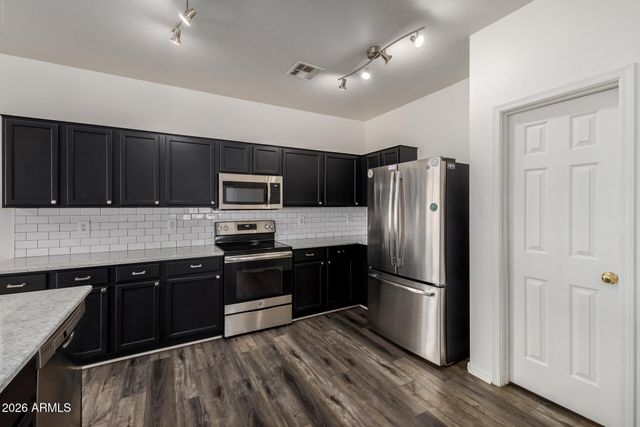 440 E SADDLE Way, San Tan Valley, AZ 85143