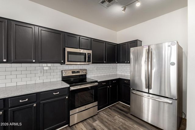 440 E SADDLE Way, San Tan Valley, AZ 85143