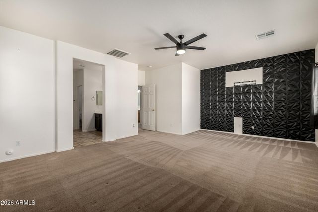 440 E SADDLE Way, San Tan Valley, AZ 85143