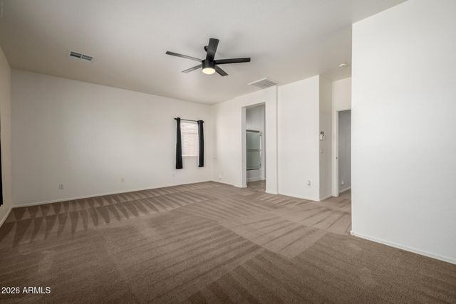 440 E SADDLE Way, San Tan Valley, AZ 85143