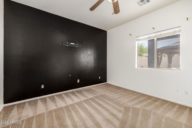 440 E SADDLE Way, San Tan Valley, AZ 85143