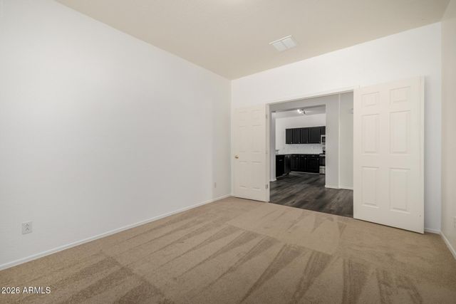 440 E SADDLE Way, San Tan Valley, AZ 85143