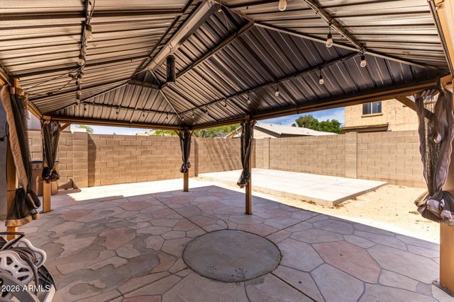 440 E SADDLE Way, San Tan Valley, AZ 85143