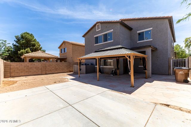 440 E SADDLE Way, San Tan Valley, AZ 85143