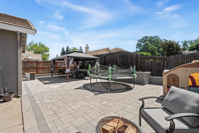 1320 Emerald Oak Rd, Roseville, CA 95678