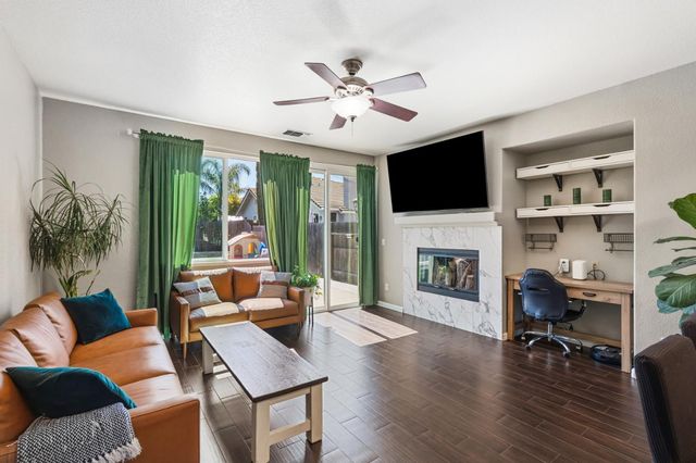 1320 Emerald Oak Rd, Roseville, CA 95678