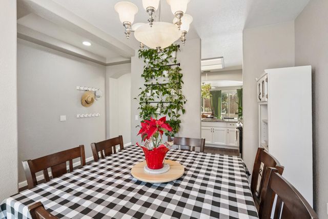 1320 Emerald Oak Rd, Roseville, CA 95678