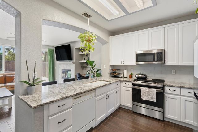 1320 Emerald Oak Rd, Roseville, CA 95678