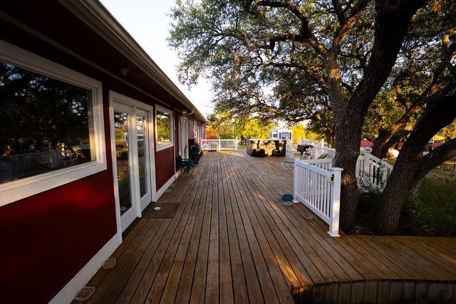 2501 Wayside DR, Wimberley, TX 78676