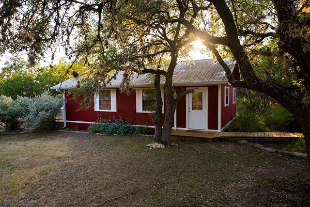 2501 Wayside DR, Wimberley, TX 78676