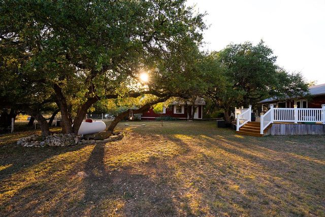 2501 Wayside DR, Wimberley, TX 78676