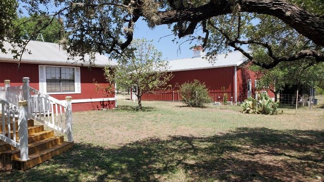 2501 Wayside DR, Wimberley, TX 78676