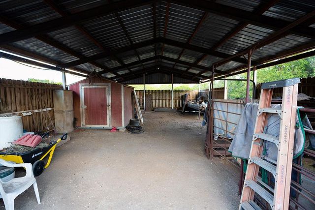 2501 Wayside DR, Wimberley, TX 78676
