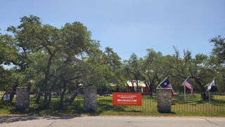 2501 Wayside DR, Wimberley, TX 78676