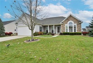 8727 Hazelwood Run, North Ridgeville, OH 44039