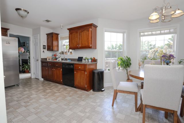 1118 Franklin Dr, Greenbrier, TN 37073