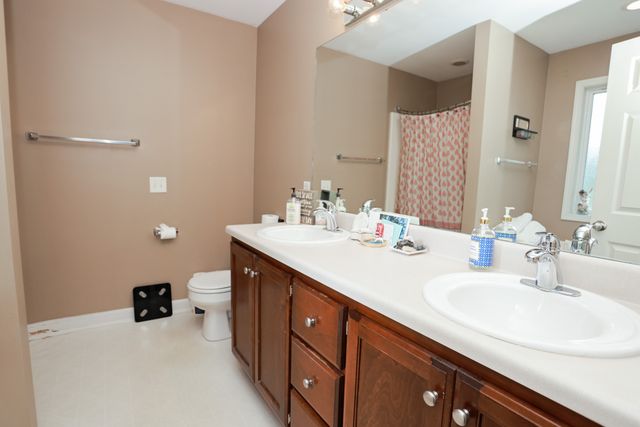 1118 Franklin Dr, Greenbrier, TN 37073