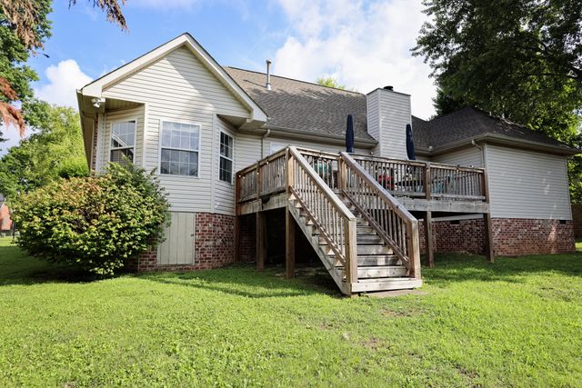1118 Franklin Dr, Greenbrier, TN 37073