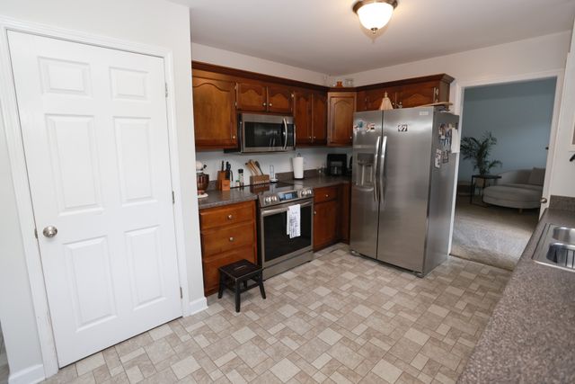 1118 Franklin Dr, Greenbrier, TN 37073