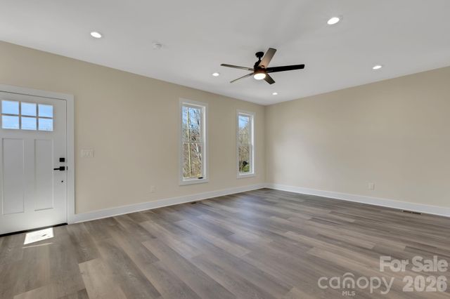 31 Elkwood Avenue, Asheville, NC 28804