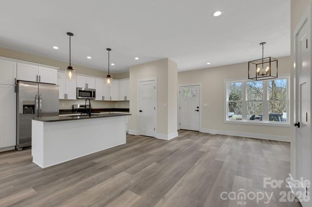 31 Elkwood Avenue, Asheville, NC 28804
