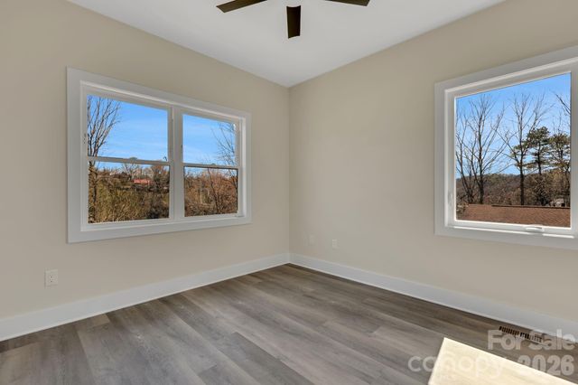 31 Elkwood Avenue, Asheville, NC 28804