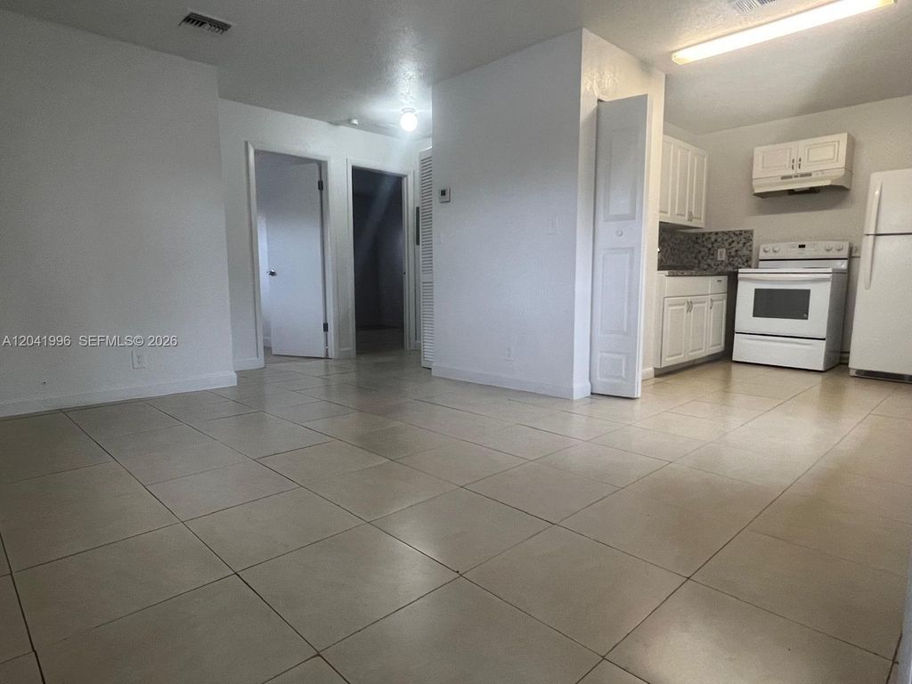 919 NW 2nd Ave 1, Fort Lauderdale, FL 33311