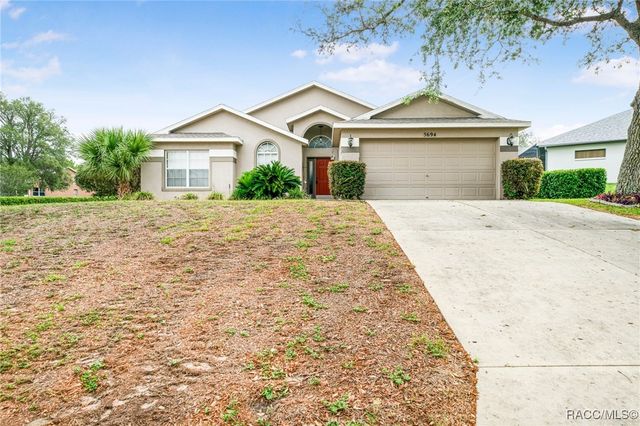 5694 W Hunters Ridge Circle, Lecanto, FL 34461