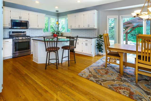 4304 Gadwall Court, Eagan, MN 55122