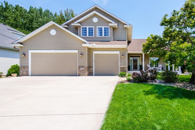 4304 Gadwall Court, Eagan, MN 55122