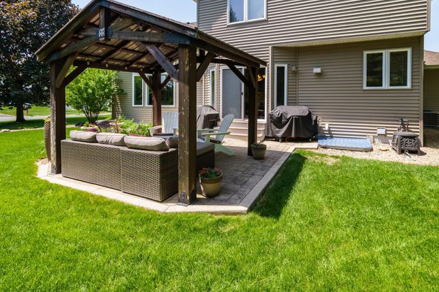 4304 Gadwall Court, Eagan, MN 55122
