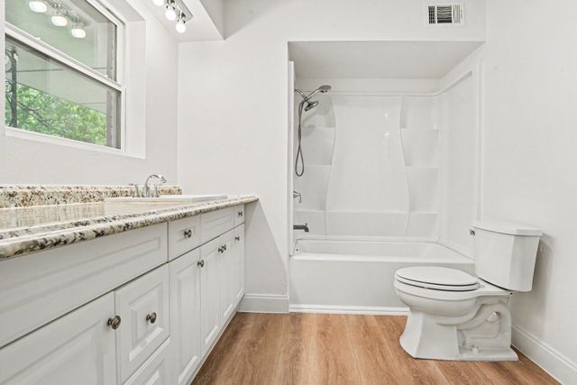 6031 Preston Crest Lane, Dallas, TX 75230